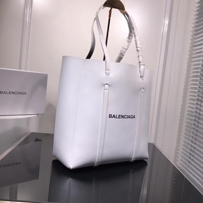 BALENCIAG巴黎世家 17秋冬 巴黎世家購物袋 Everyday 系列6598# 可拆卸的拉鏈袋  BL1611